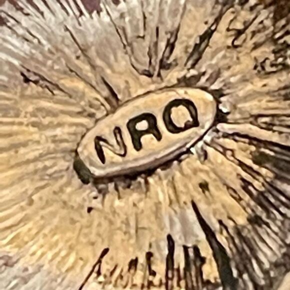 7” silver tone rolo chain bracelet w/0.75” filigree heart w/peridot center - Picture 5 of 9